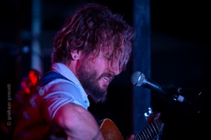 John Butler. 